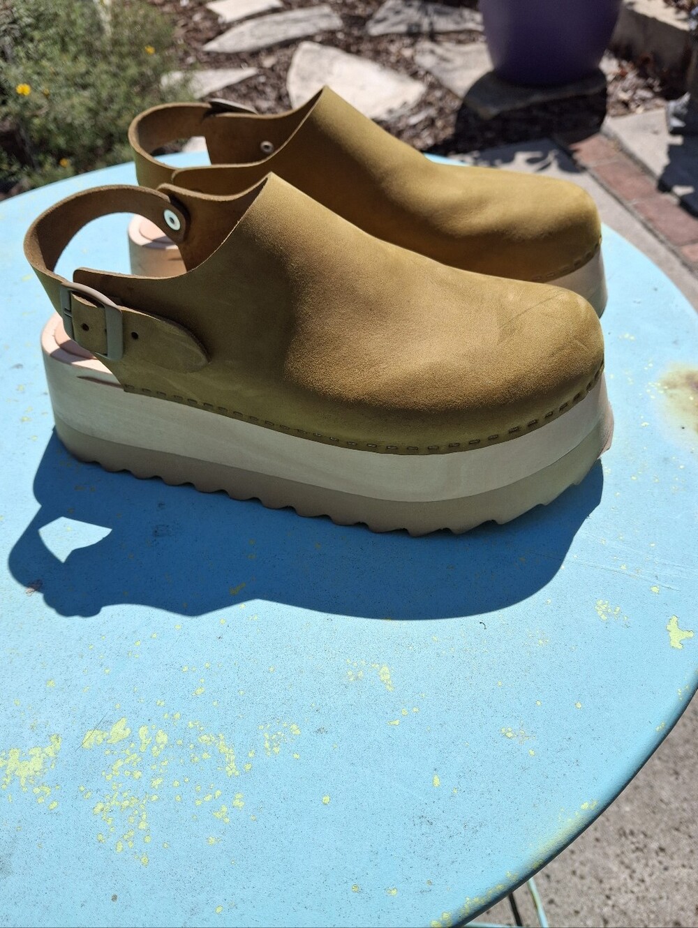 Bryr Tegan, Kelp Color, Size 38/39. EUC! - Picture 3 of 9